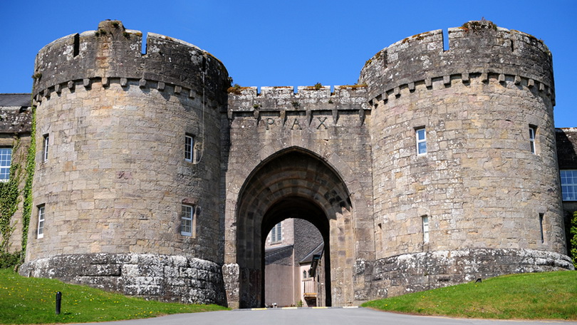 Glenstal Abbey 810 x 456