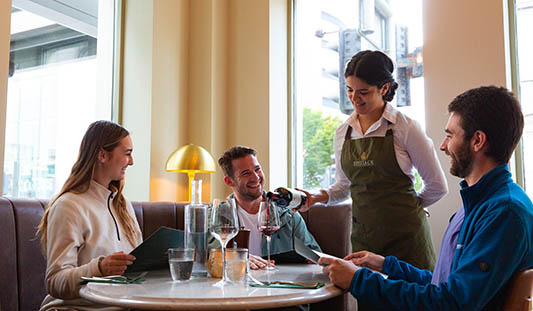 People having dinner at the Spitjack on Bedford Row, Limerick City. Photo: Ireland's Content Pool